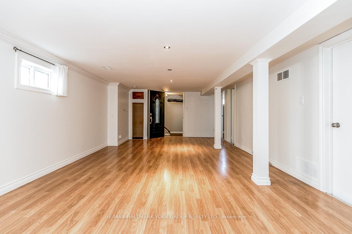 Photo 12 of Unit Lower, 6 Davis Road, Aurora, Aurora Highlands — HOMEH