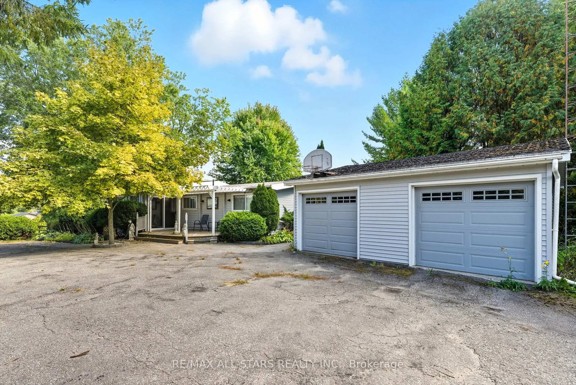 Photo 3 of 341 Feasby Road, Uxbridge, Rural Uxbridge — HOMEH
