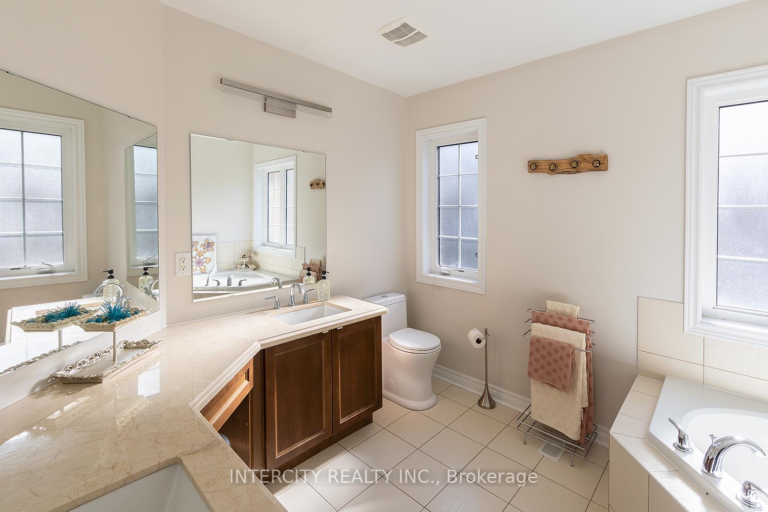 Photo 22 of 23 Halo Court, Vaughan, Patterson — HOMEH