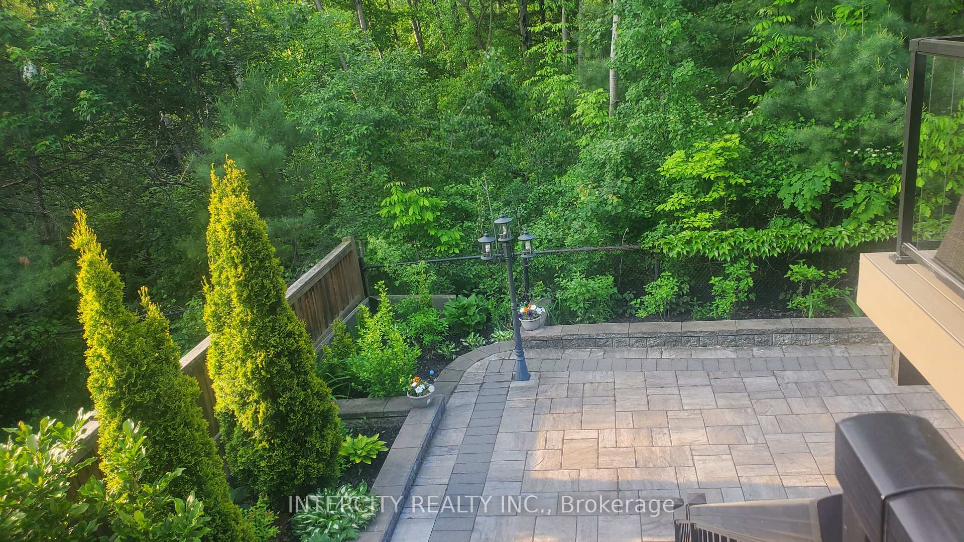 Photo 30 of 23 Halo Court, Vaughan, Patterson — HOMEH