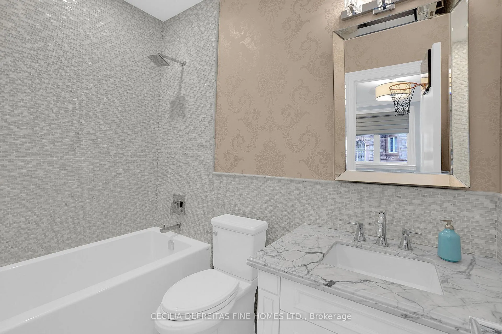 Photo 25 of 78 Mizuno Crescent, Vaughan, Kleinburg — HOMEH