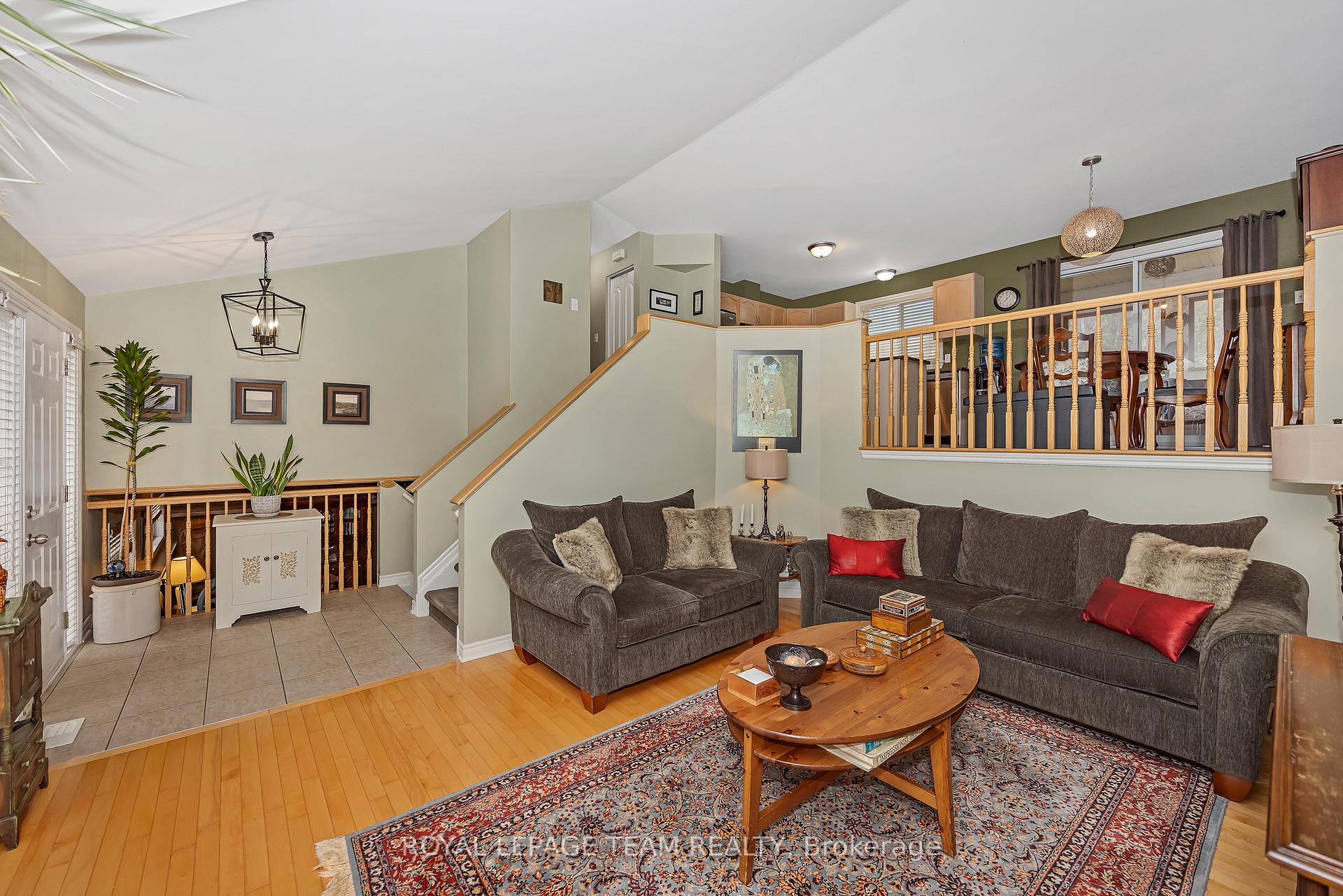 Photo 7 of 322 Cedar Crest Drive, Beckwith, Beckwith Twp — HOMEH