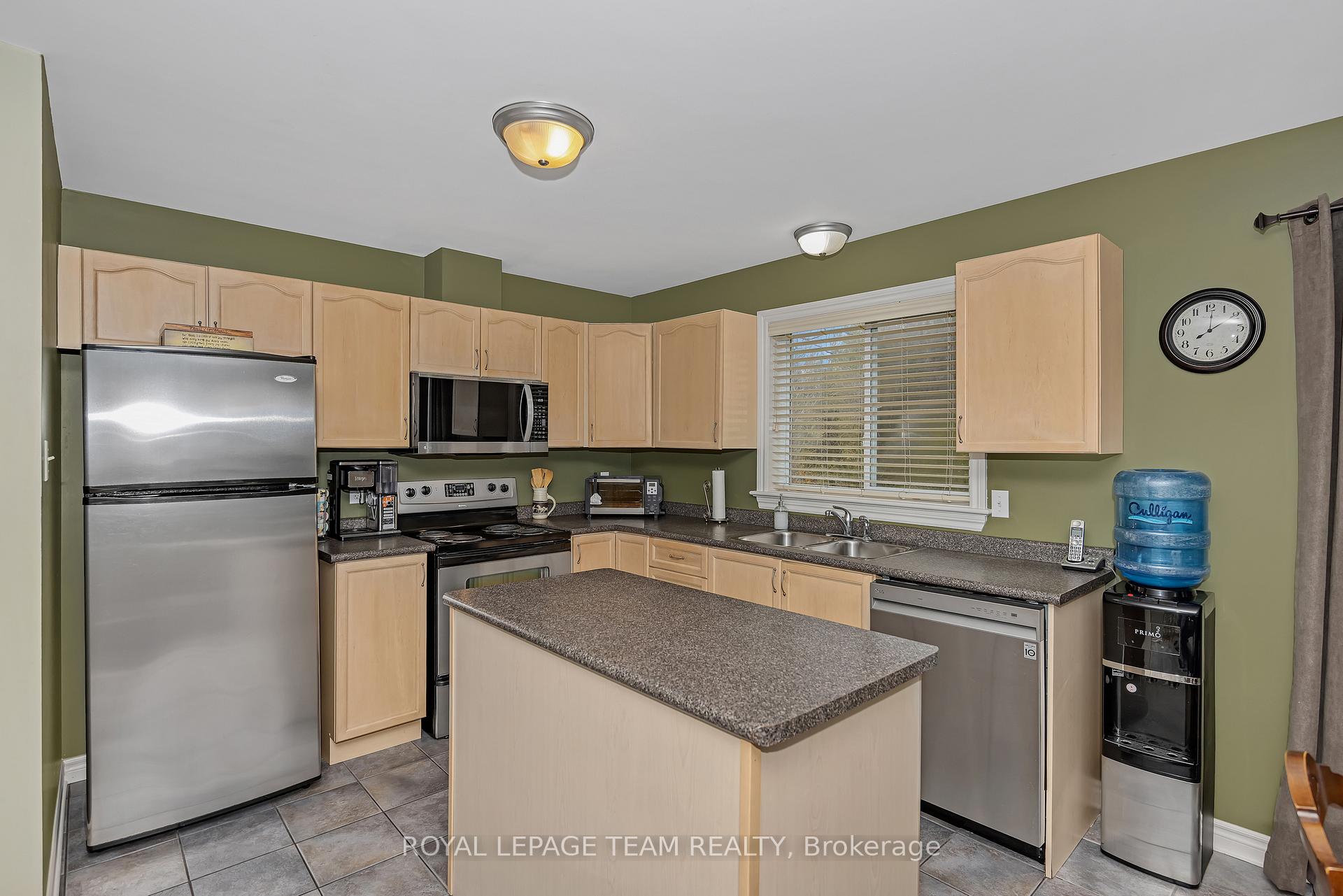 Photo 9 of 322 Cedar Crest Drive, Beckwith, Beckwith Twp — HOMEH
