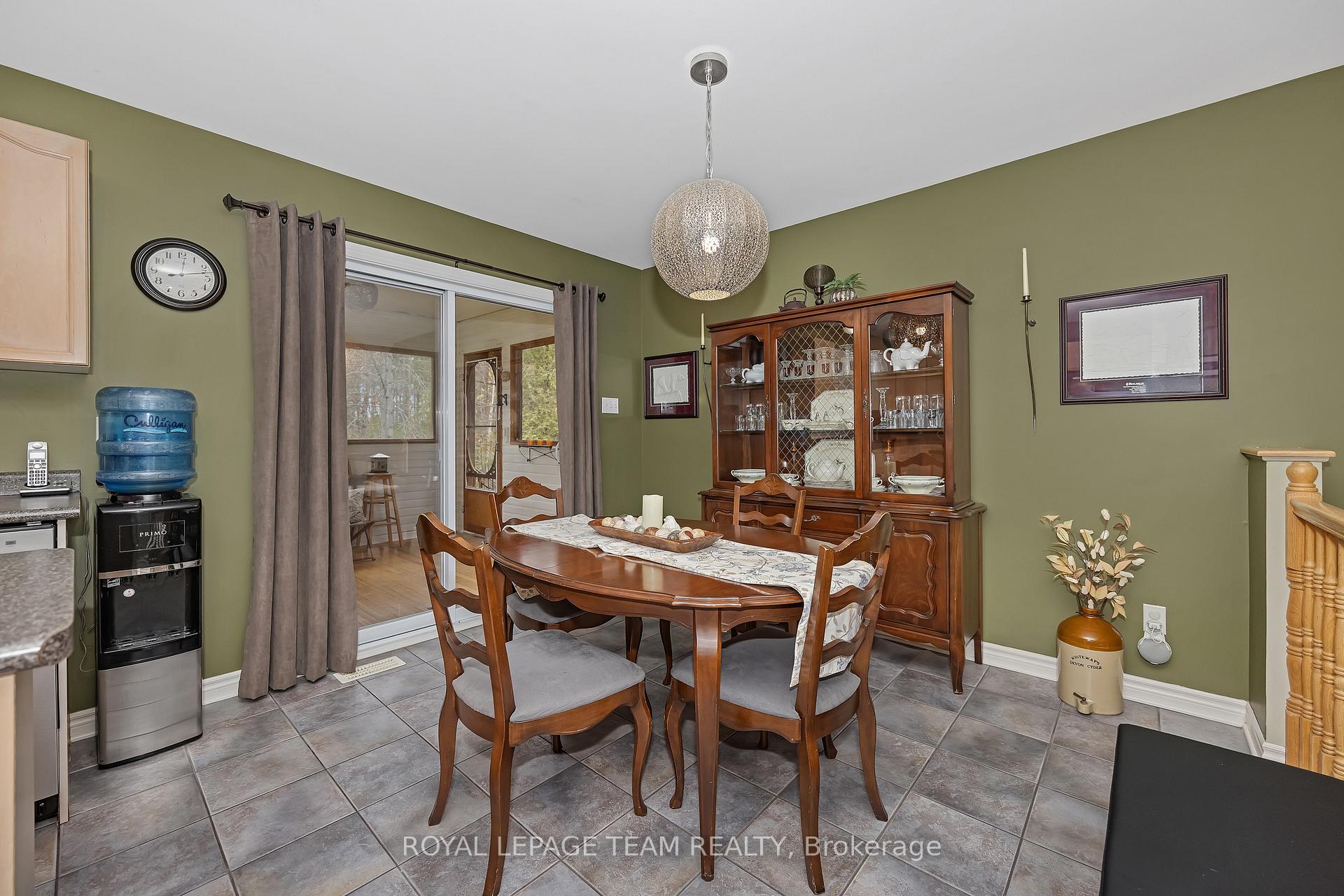 Photo 17 of 322 Cedar Crest Drive, Beckwith, Beckwith Twp — HOMEH