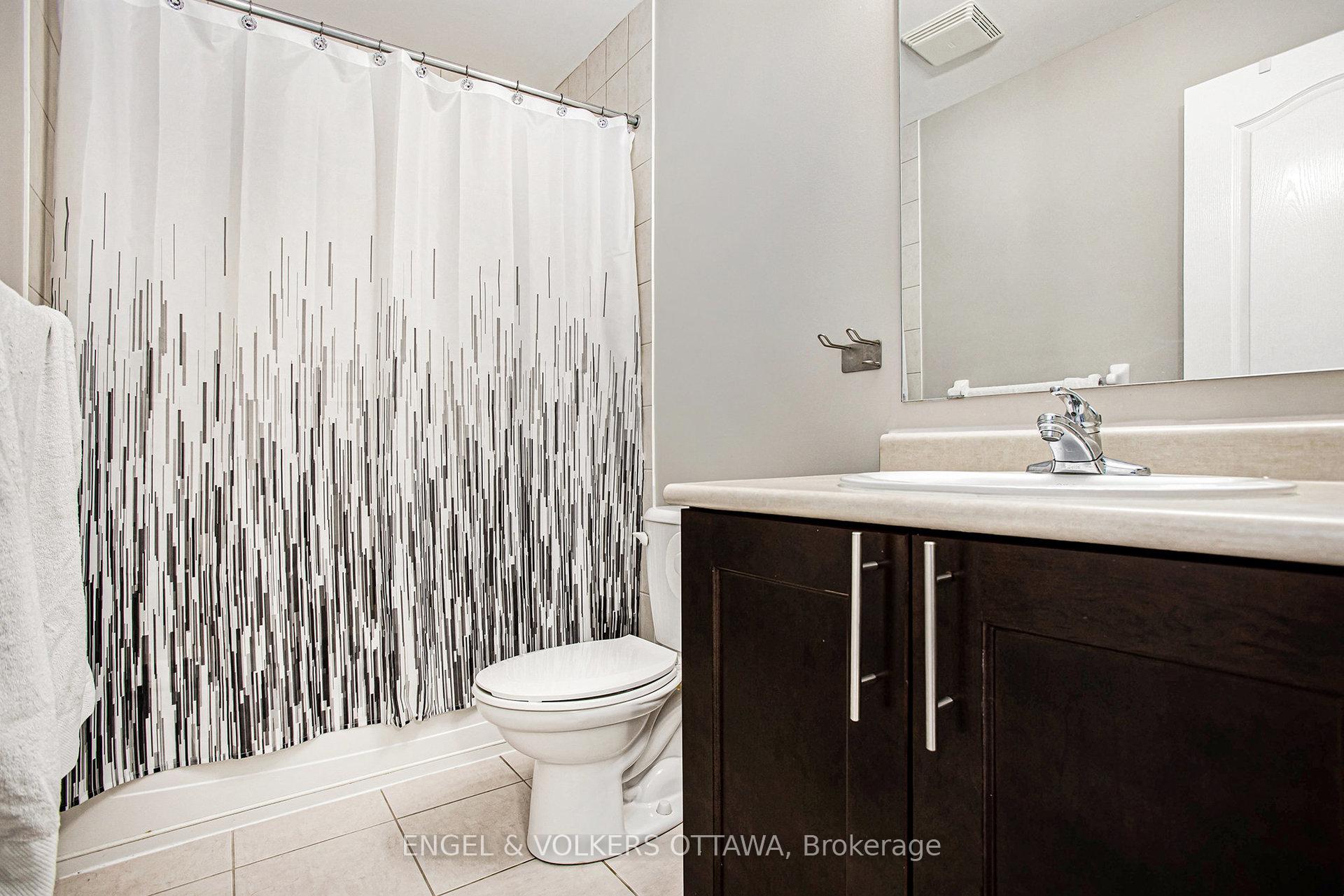 Photo 15 of 393 Meilleur Private, Ottawa, Vanier — HOMEH