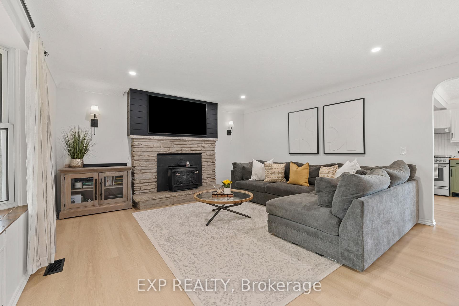 Photo 6 of 21419 Outred Road, Wainfleet, Marshville/Winger — HOMEH