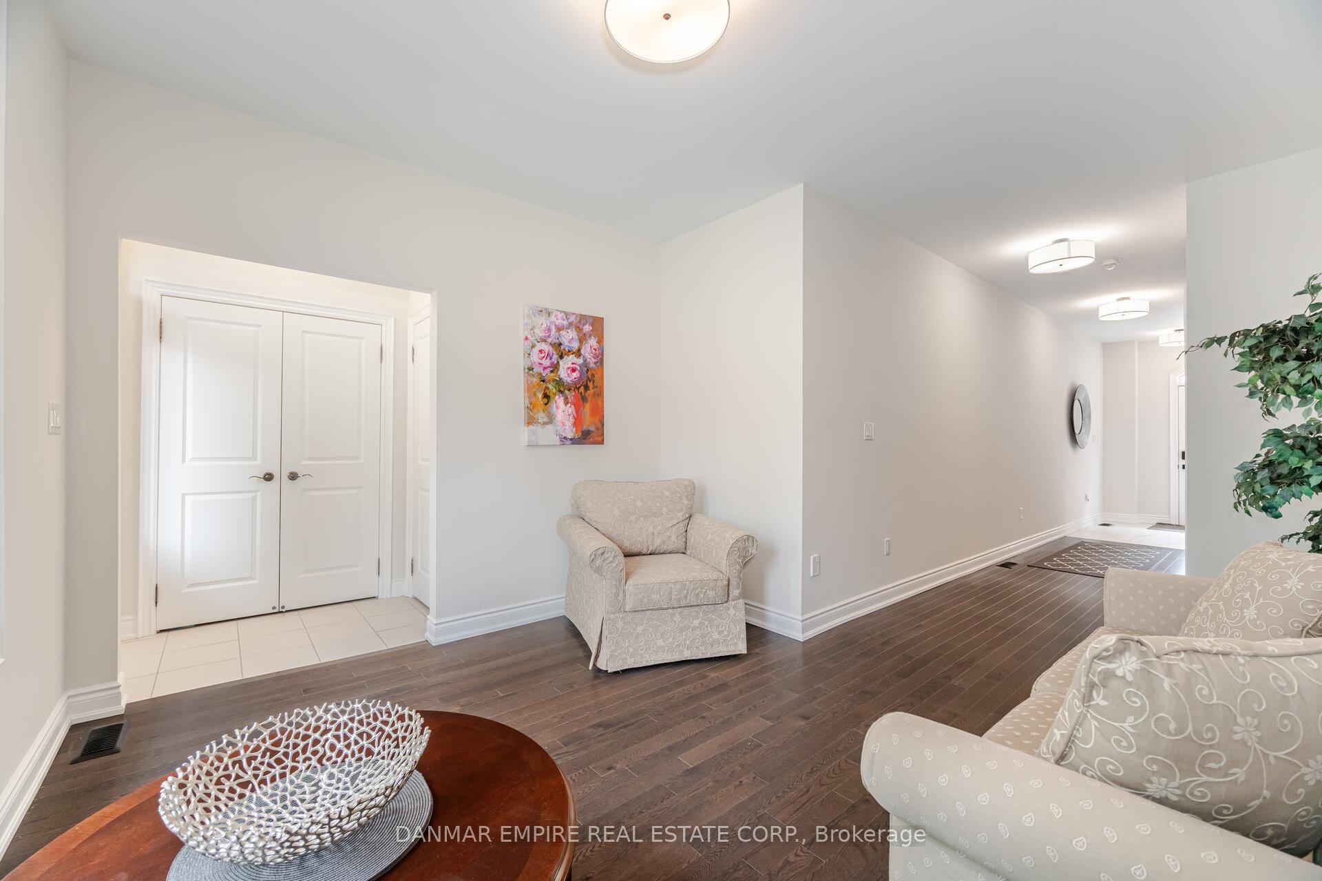 Photo 9 of 46 Ingleside Street, Vaughan, East Woodbridge — HOMEH