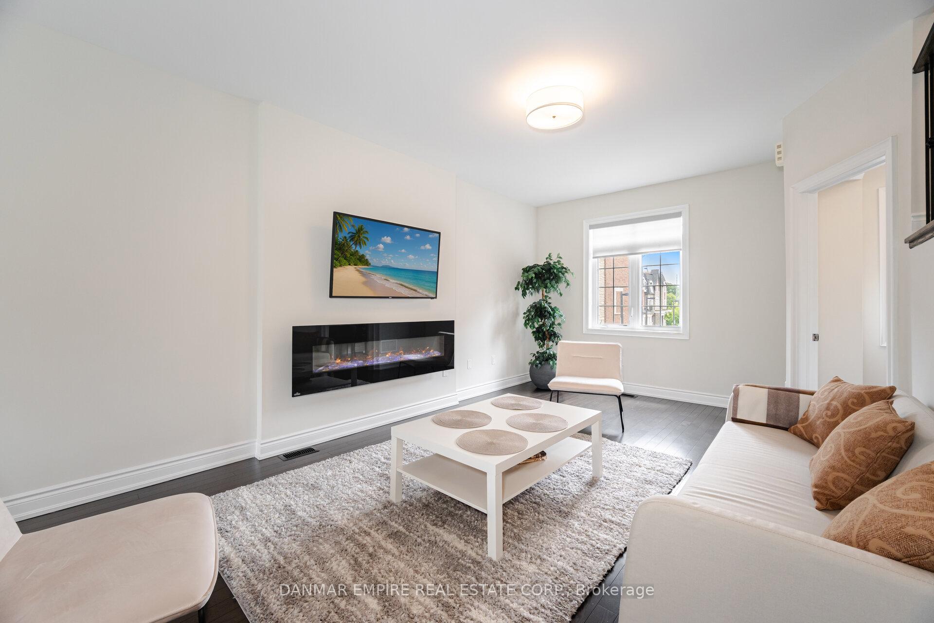 Photo 13 of 46 Ingleside Street, Vaughan, East Woodbridge — HOMEH