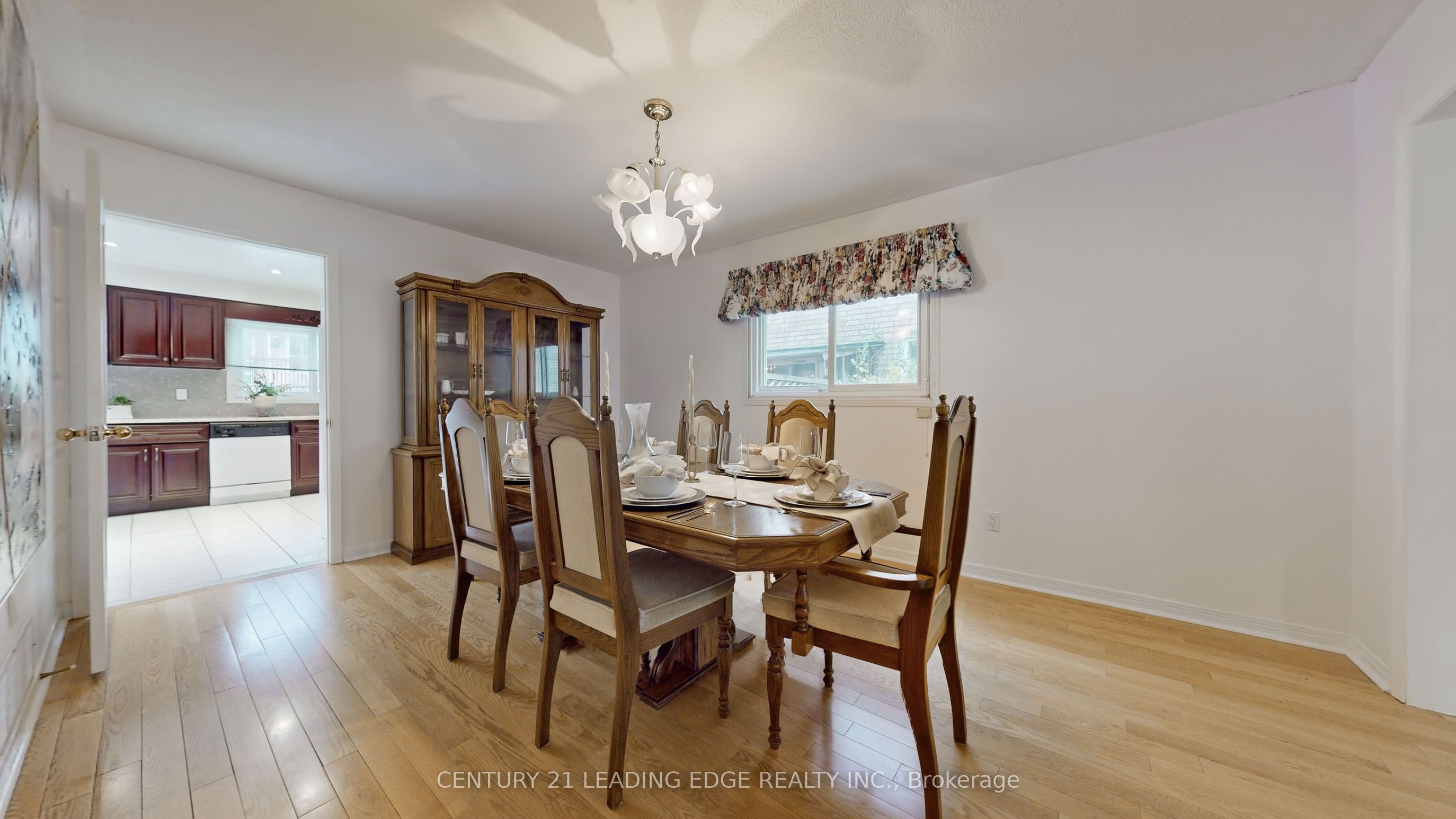 Photo 51 of 16 Glendale Road E, Markham, Thornlea — HOMEH