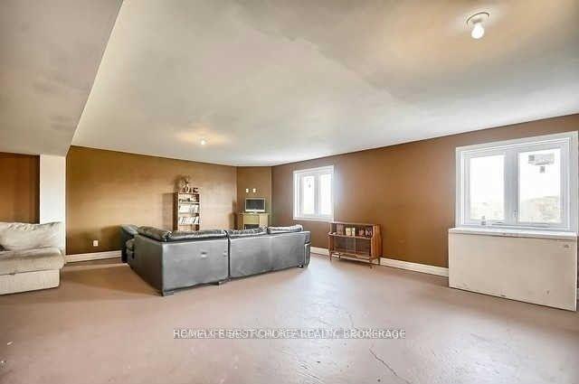 Photo 11 of 465 Brewster Road, Uxbridge, Rural Uxbridge — HOMEH