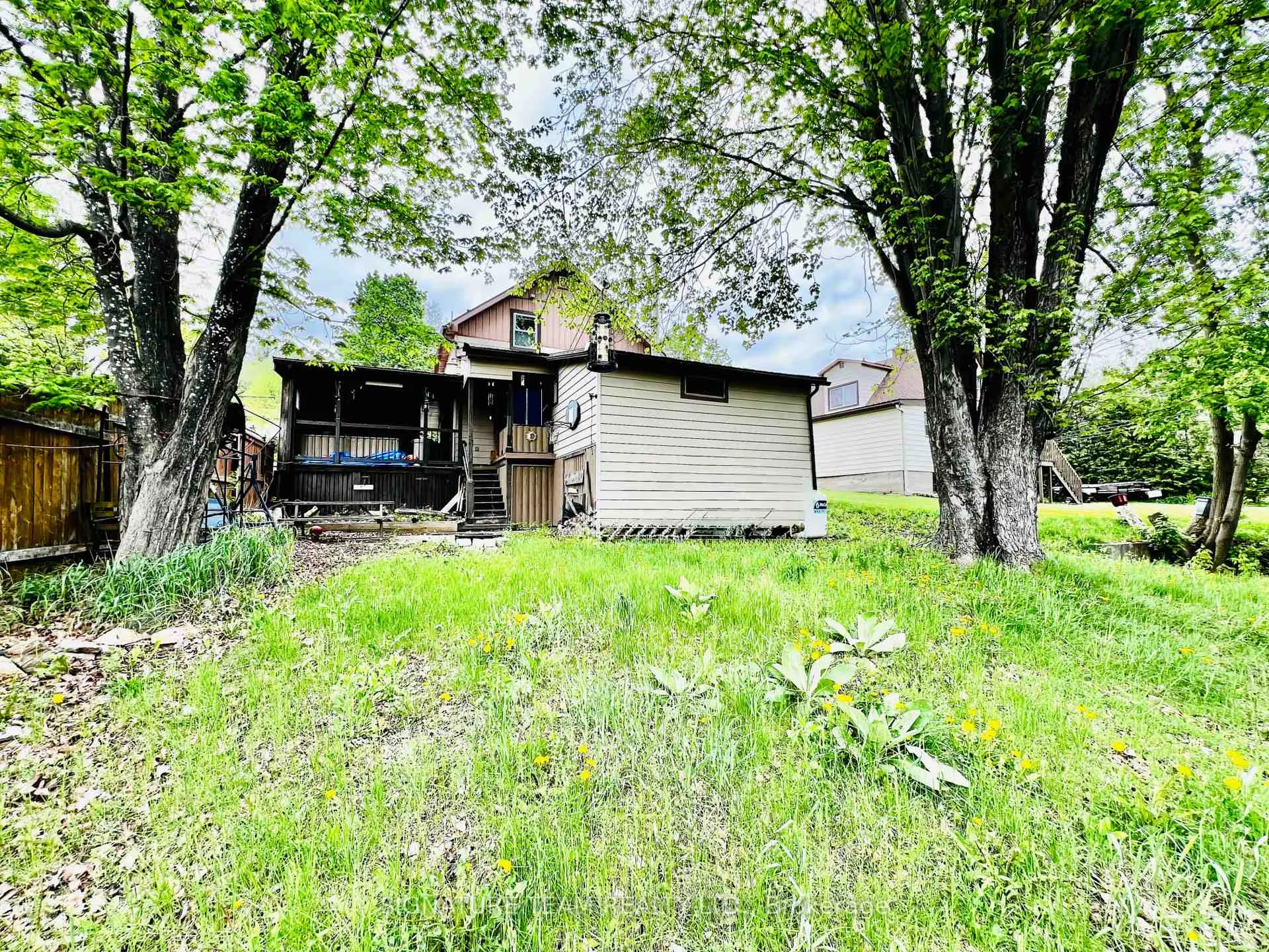 Photo 11 of 169 Bonnechere Street E, Bonnechere Valley, Eganville/Bonnechere Twp — HOMEH