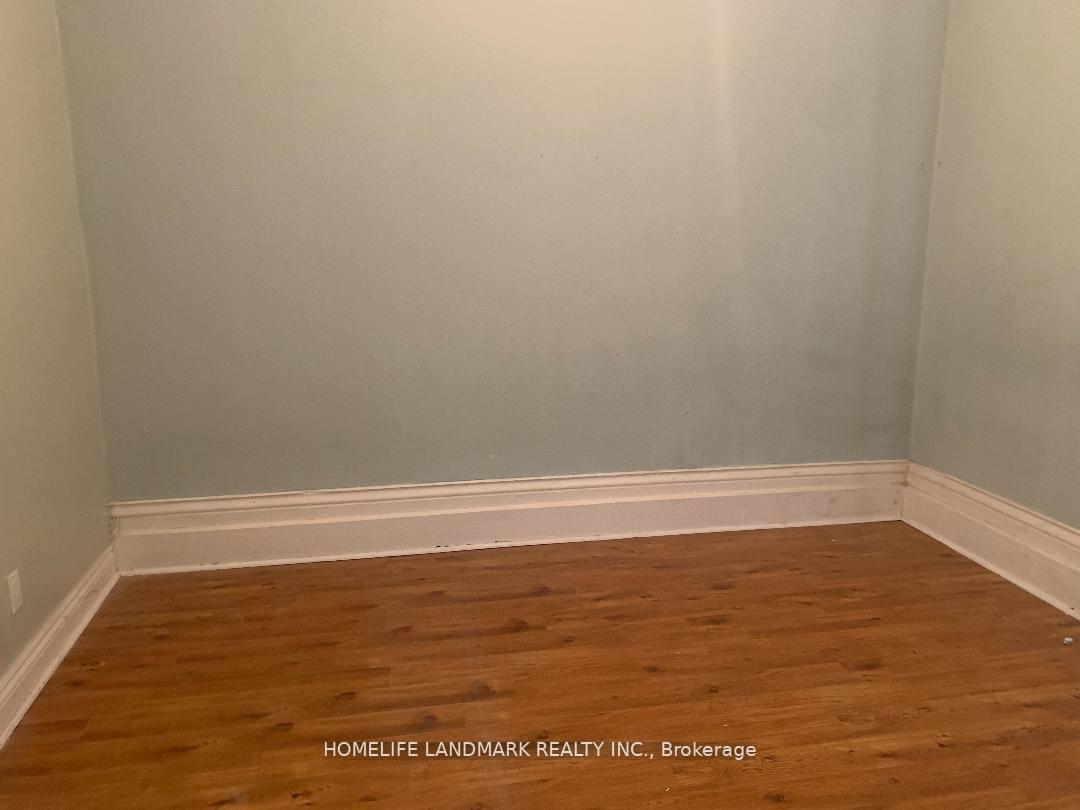 Photo 6 of Unit 3, 2 Bascom Street S, Uxbridge — HOMEH