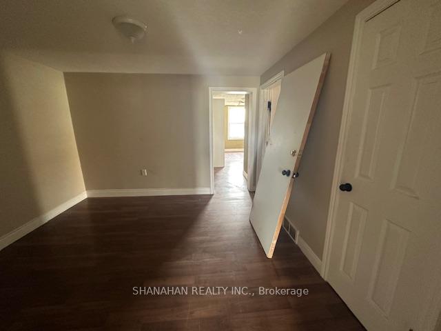 Photo 6 of Unit 3&4, 5297 Nauvoo Road, Warwick, Watford — HOMEH