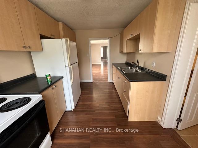 Photo 12 of Unit 3&4, 5297 Nauvoo Road, Warwick, Watford — HOMEH