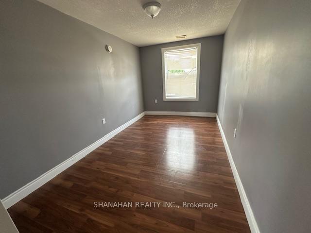Photo 14 of Unit 3&4, 5297 Nauvoo Road, Warwick, Watford — HOMEH