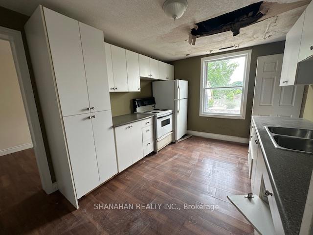Photo 16 of Unit 3&4, 5297 Nauvoo Road, Warwick, Watford — HOMEH