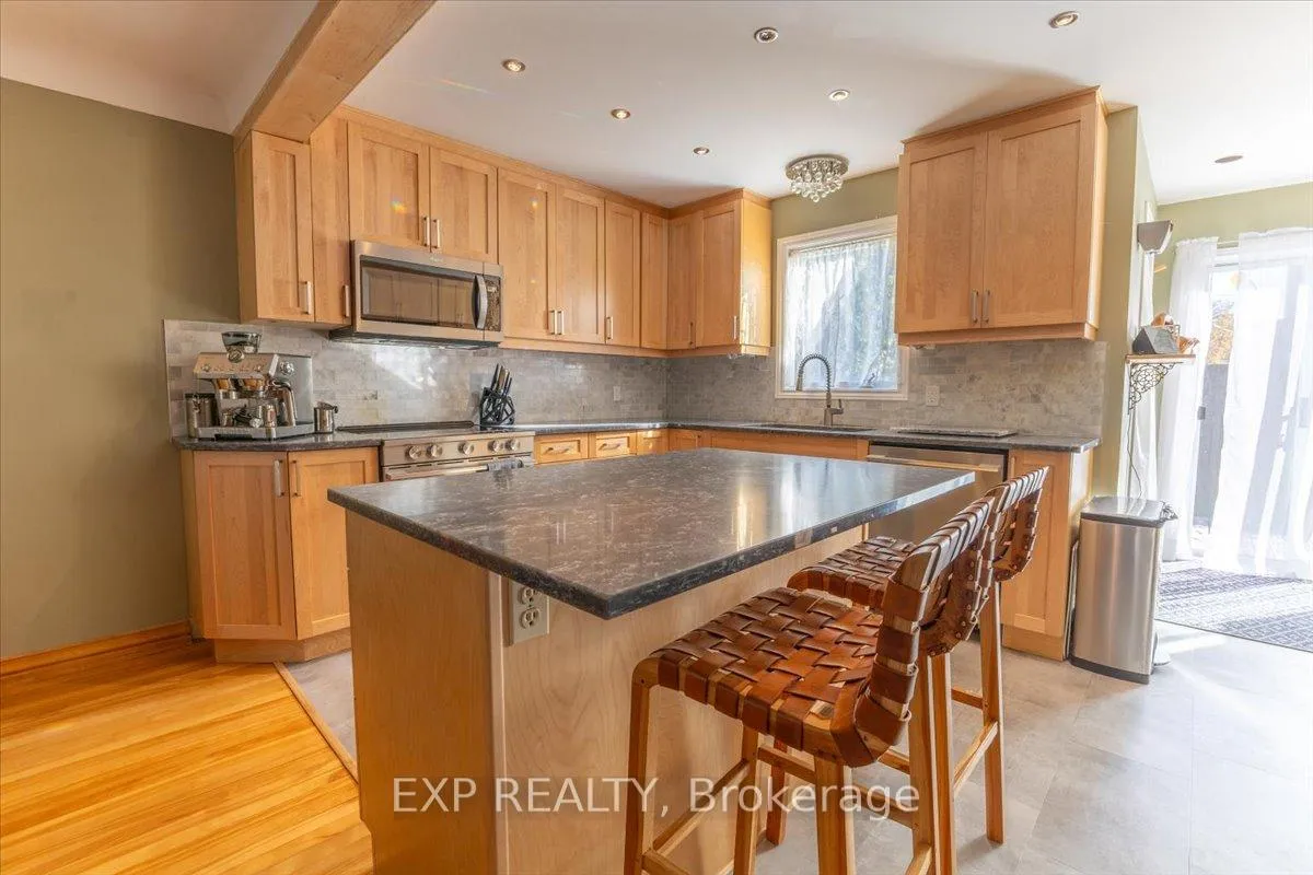 Photo 12 of 320 Joffre-Belanger Way, Ottawa, Vanier — HOMEH