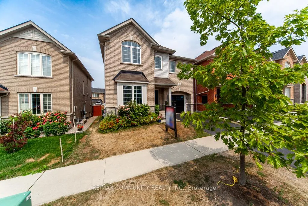 Photo 2 of 24 Raithby Crescent, Ajax, Central East — HOMEH