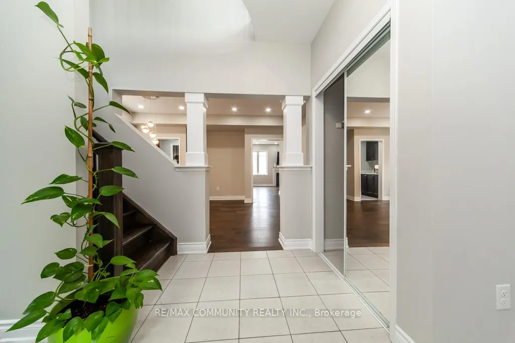 Photo 6 of 24 Raithby Crescent, Ajax, Central East — HOMEH