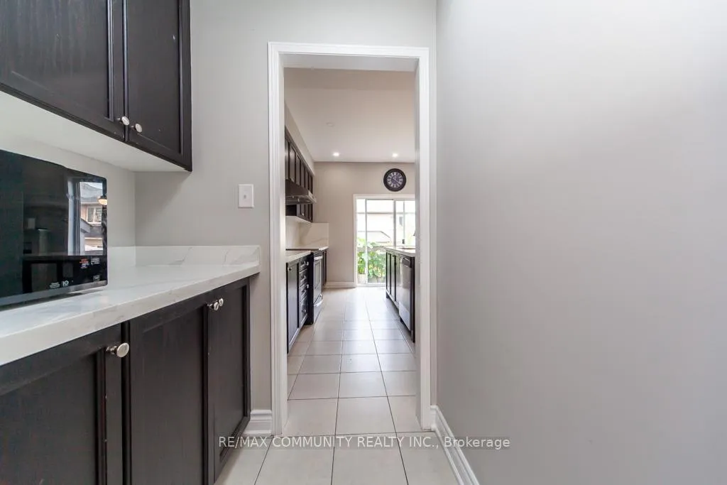 Photo 16 of 24 Raithby Crescent, Ajax, Central East — HOMEH