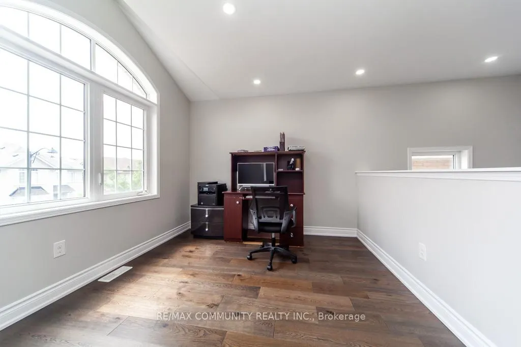 Photo 25 of 24 Raithby Crescent, Ajax, Central East — HOMEH