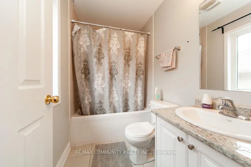 Photo 35 of 24 Raithby Crescent, Ajax, Central East — HOMEH