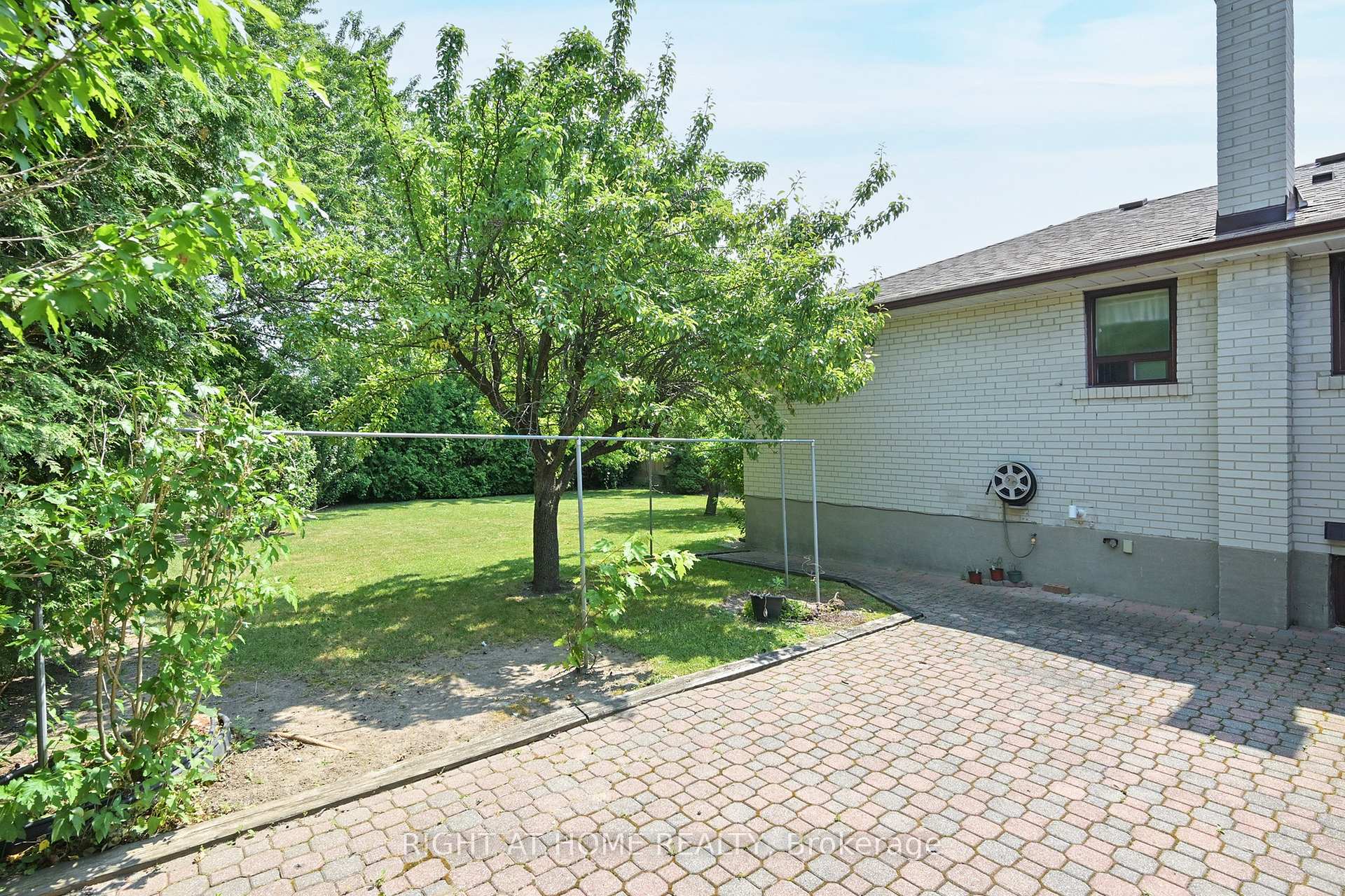 Photo 5 of 67 Netherford Road, Vaughan, Maple — HOMEH