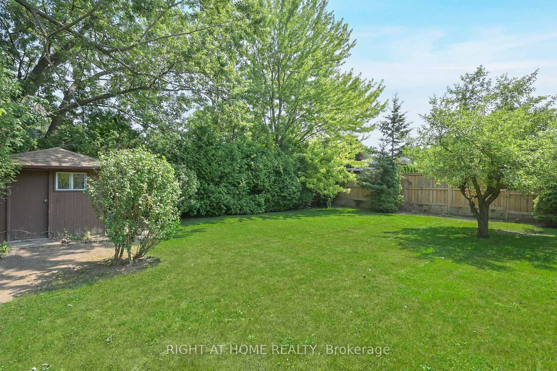 Photo 8 of 67 Netherford Road, Vaughan, Maple — HOMEH
