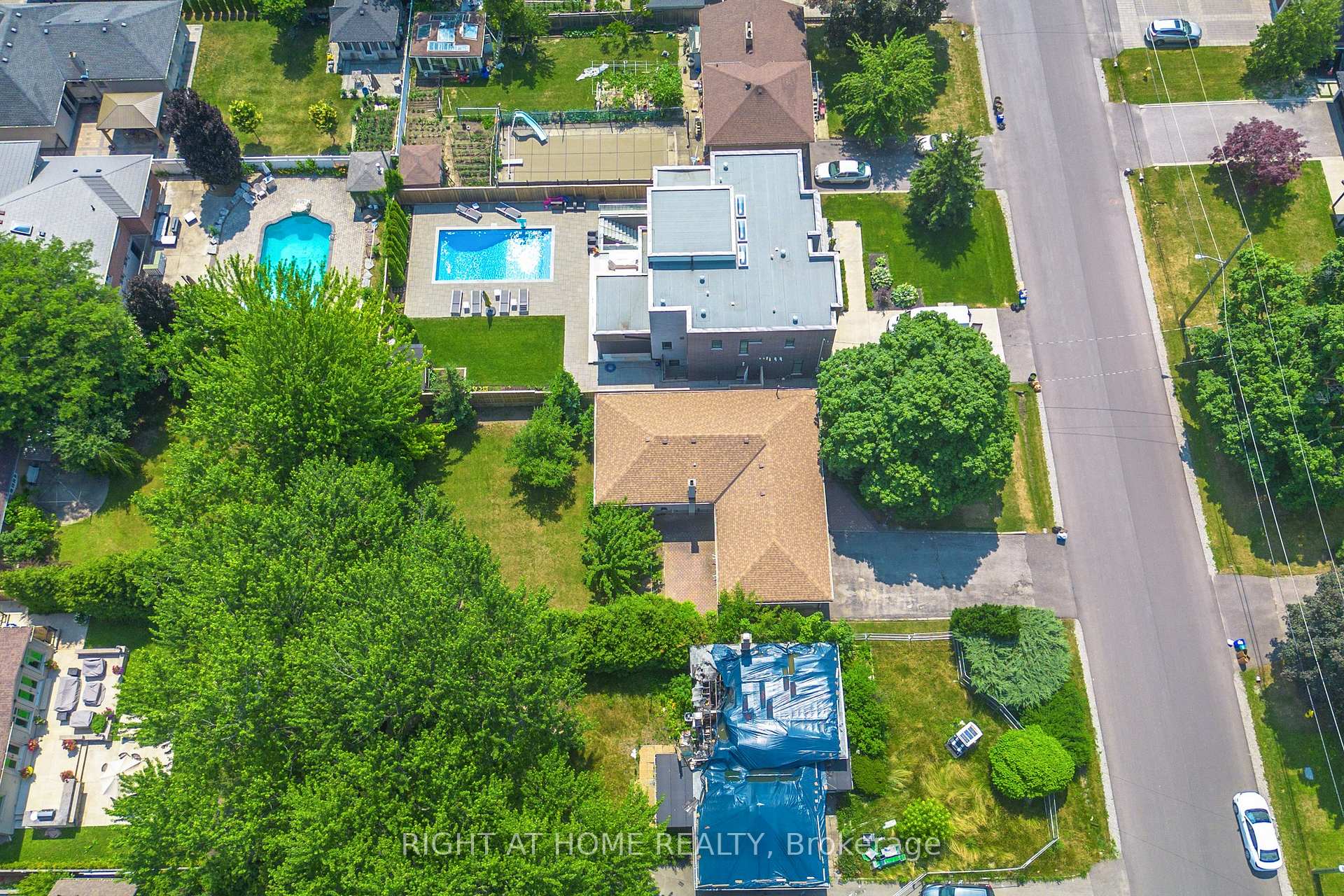 Photo 10 of 67 Netherford Road, Vaughan, Maple — HOMEH