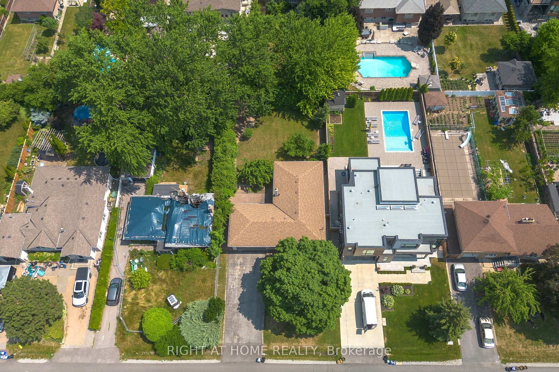 Photo 12 of 67 Netherford Road, Vaughan, Maple — HOMEH