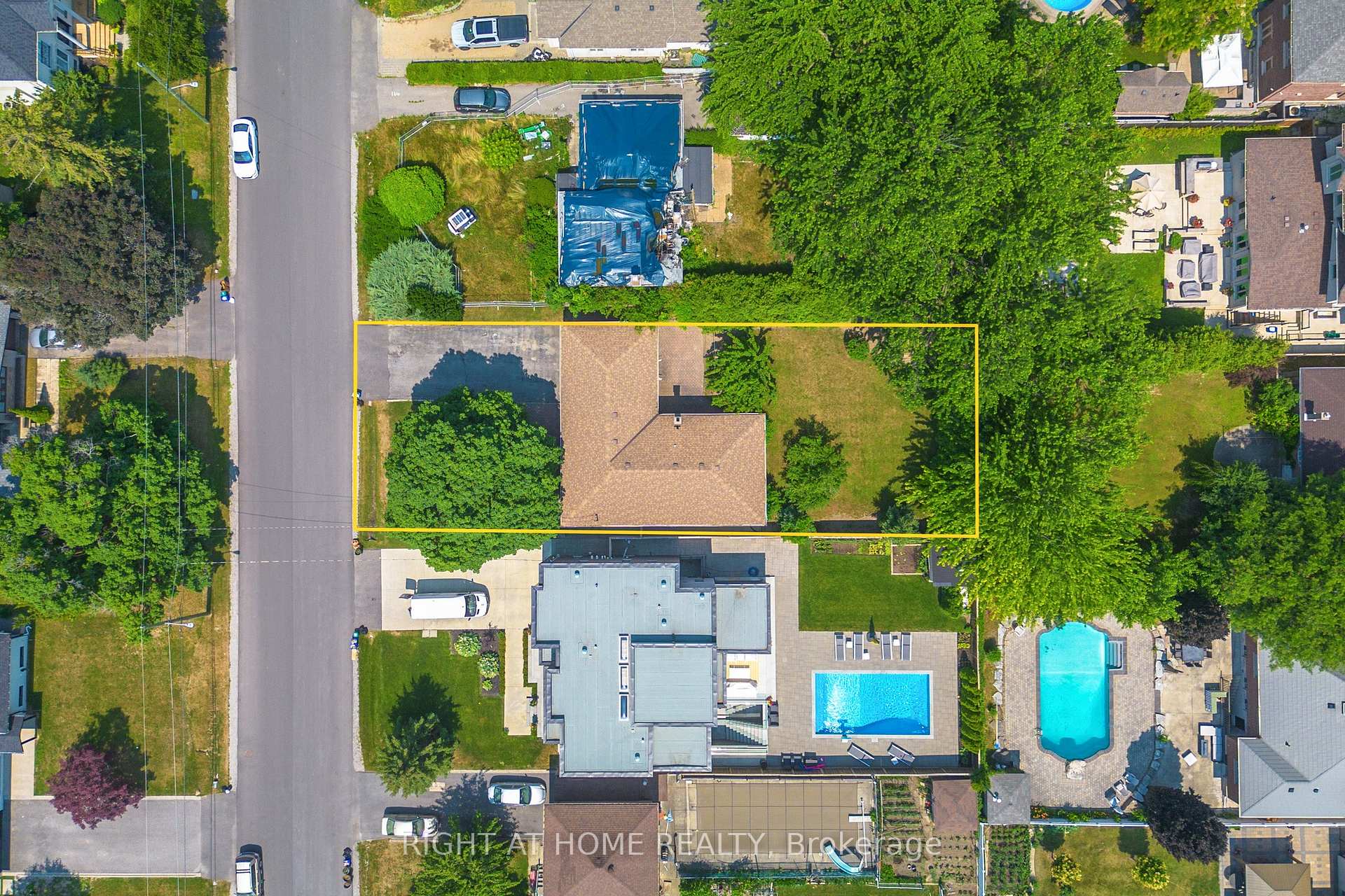 Photo 14 of 67 Netherford Road, Vaughan, Maple — HOMEH