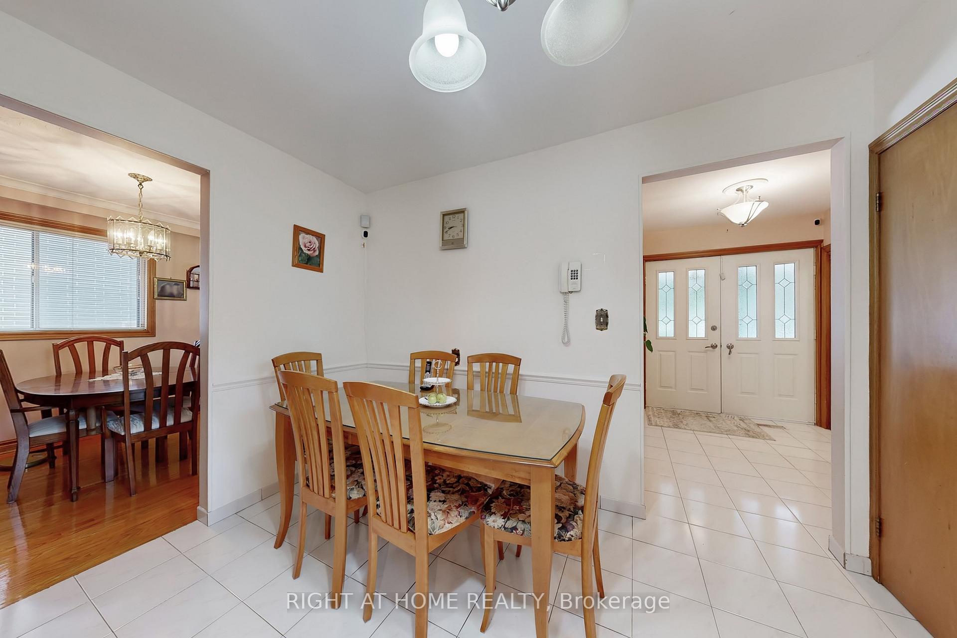 Photo 18 of 67 Netherford Road, Vaughan, Maple — HOMEH