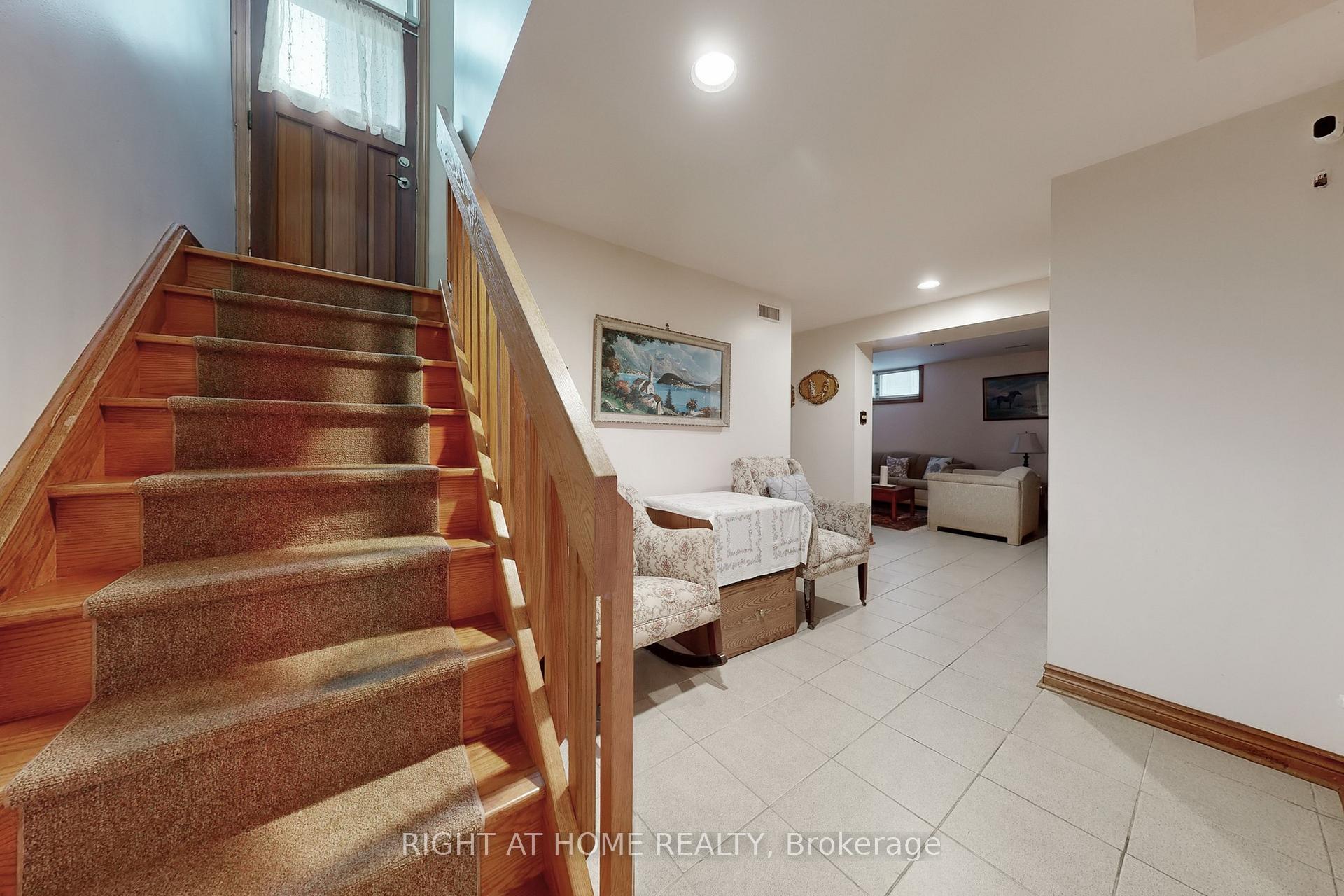 Photo 27 of 67 Netherford Road, Vaughan, Maple — HOMEH