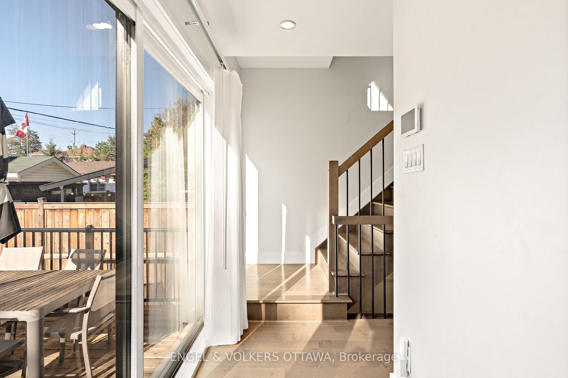 Photo 4 of 68 Jolliet Avenue, Ottawa, Vanier — HOMEH