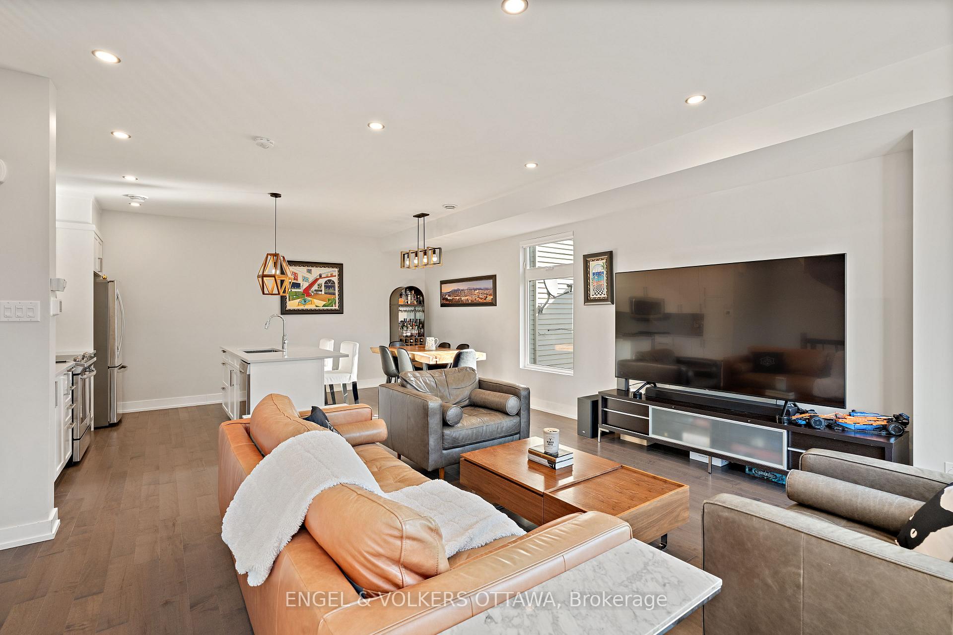 Photo 12 of 68 Jolliet Avenue, Ottawa, Vanier — HOMEH