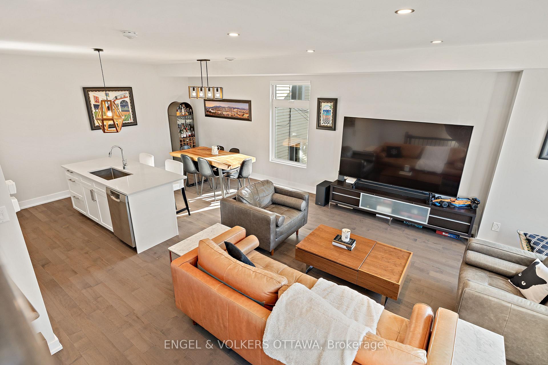 Photo 17 of 68 Jolliet Avenue, Ottawa, Vanier — HOMEH