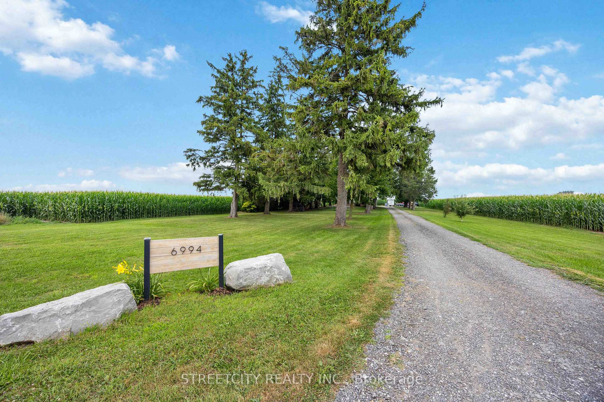 Photo 2 of 6994 Hickory Creek Line, Warwick — HOMEH