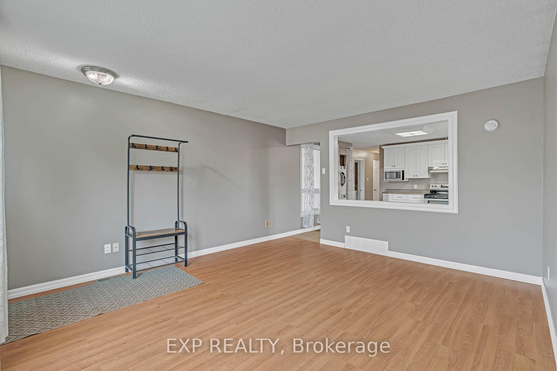 Photo 13 of Unit A, 244 Bradley Avenue, Ottawa, Vanier — HOMEH