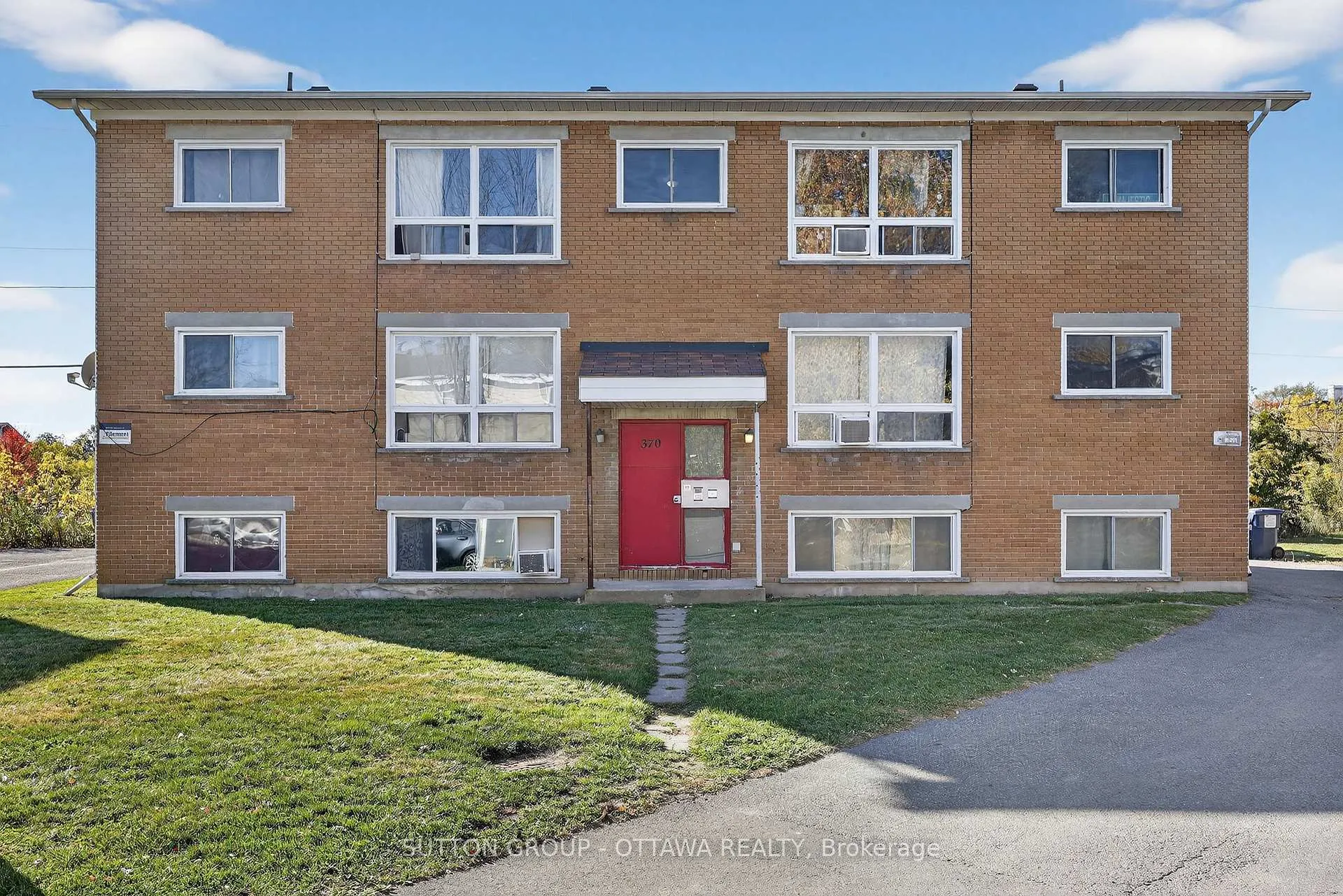 Photo 1 of 370 Belisle Street, Ottawa, Vanier — HOMEH
