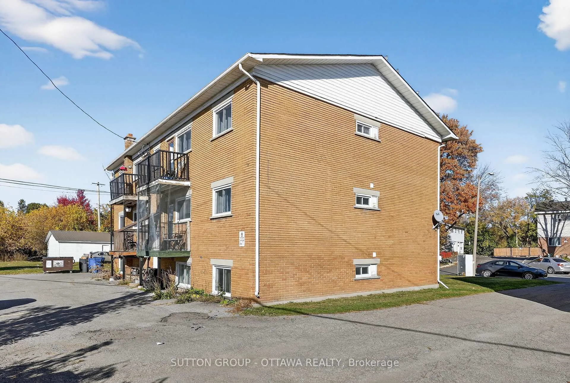 Photo 5 of 370 Belisle Street, Ottawa, Vanier — HOMEH