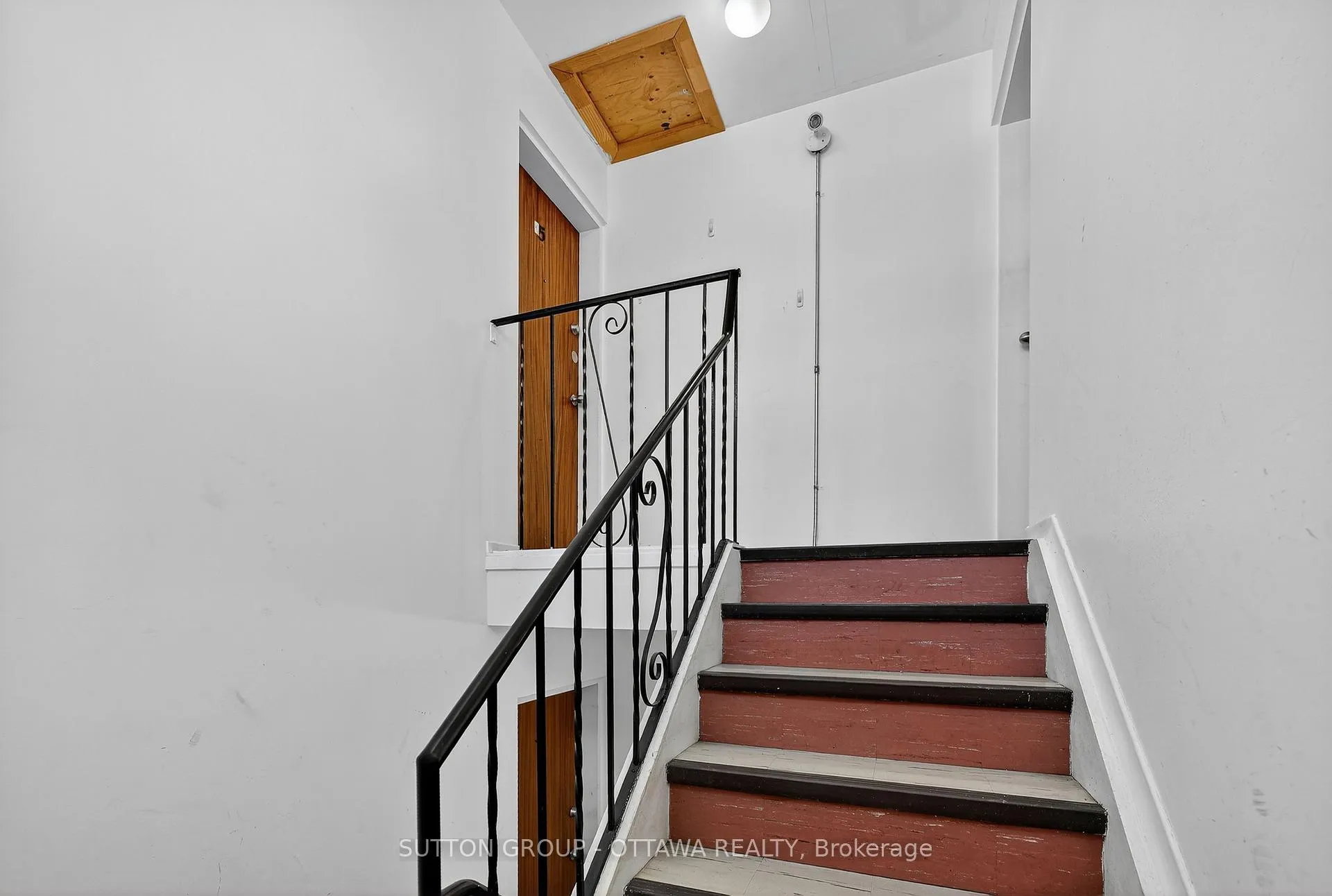 Photo 11 of 370 Belisle Street, Ottawa, Vanier — HOMEH