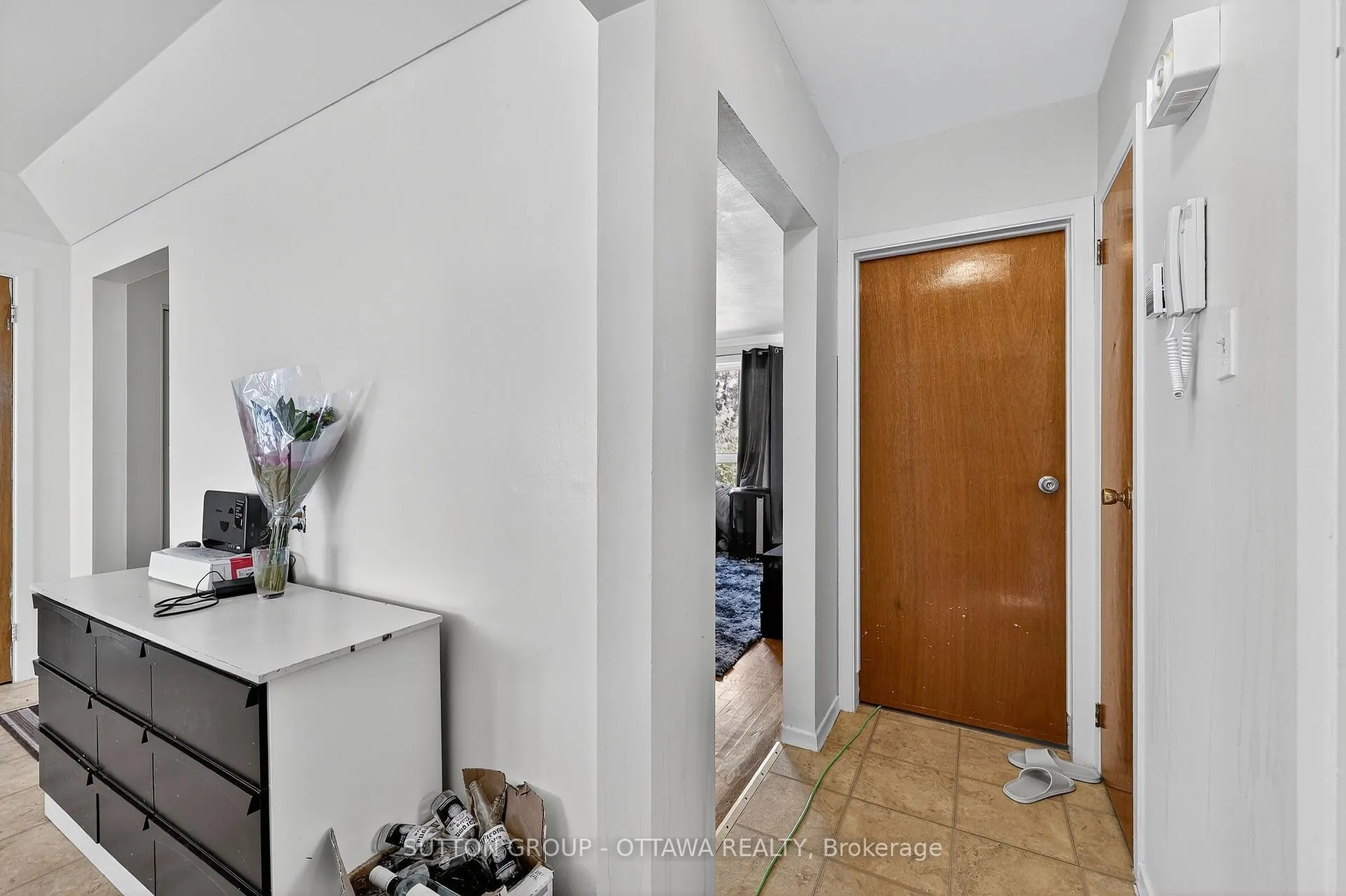 Photo 32 of 370 Belisle Street, Ottawa, Vanier — HOMEH