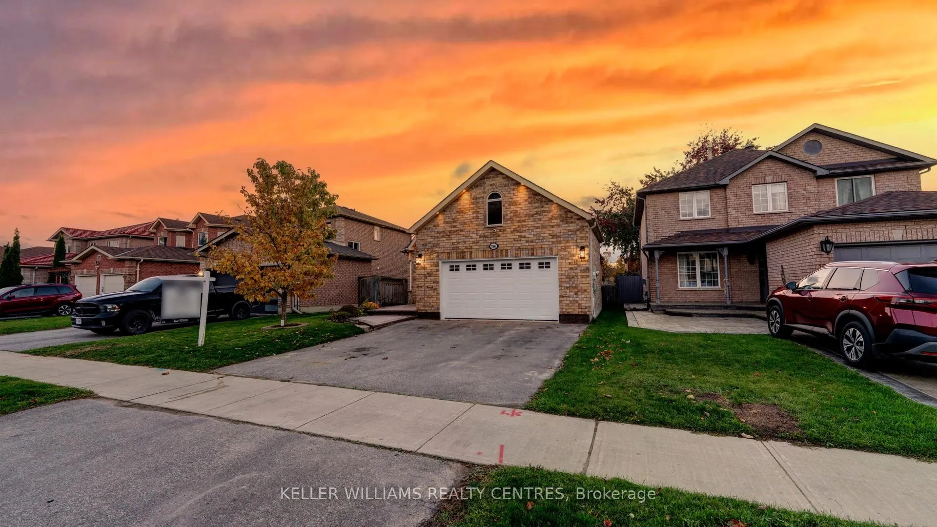 Photo 2 of 196 Marsellus Drive, Barrie, Holly — HOMEH