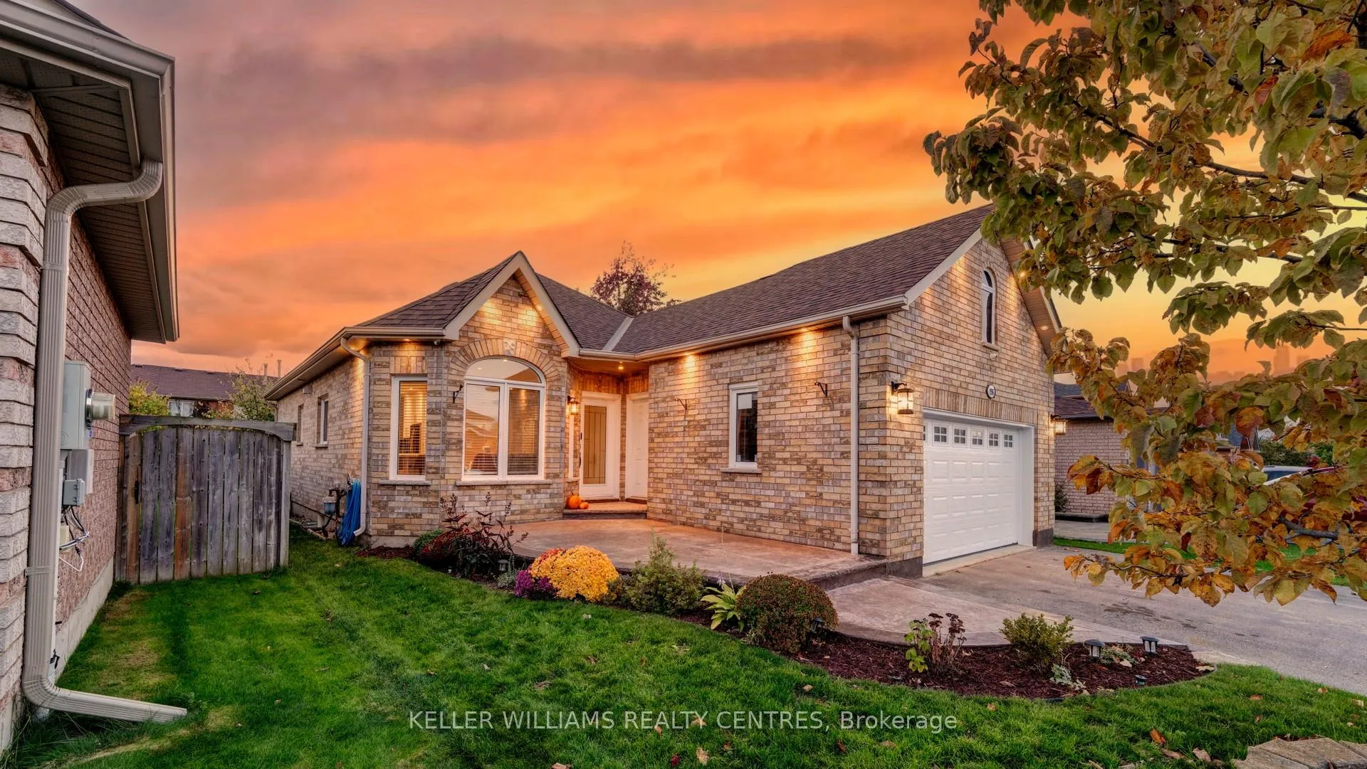 Photo 3 of 196 Marsellus Drive, Barrie, Holly — HOMEH