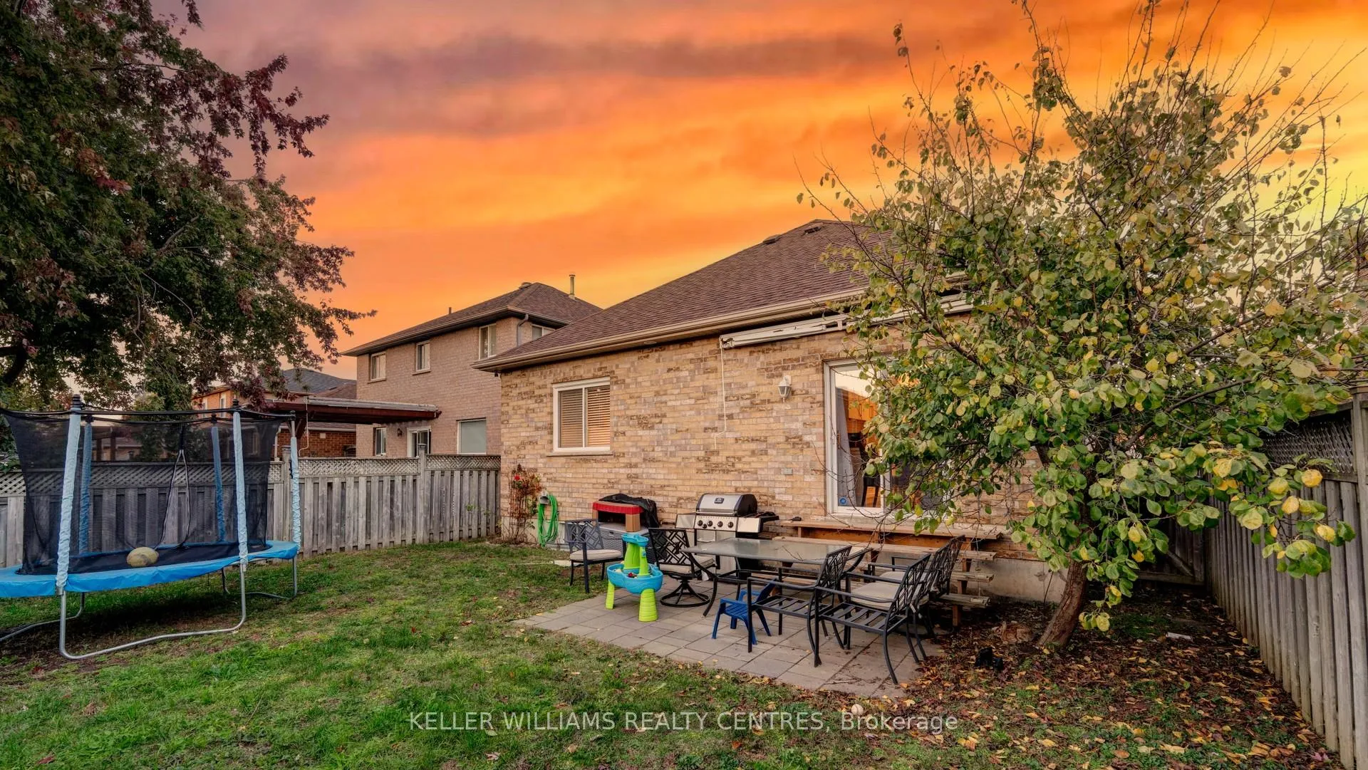 Photo 5 of 196 Marsellus Drive, Barrie, Holly — HOMEH
