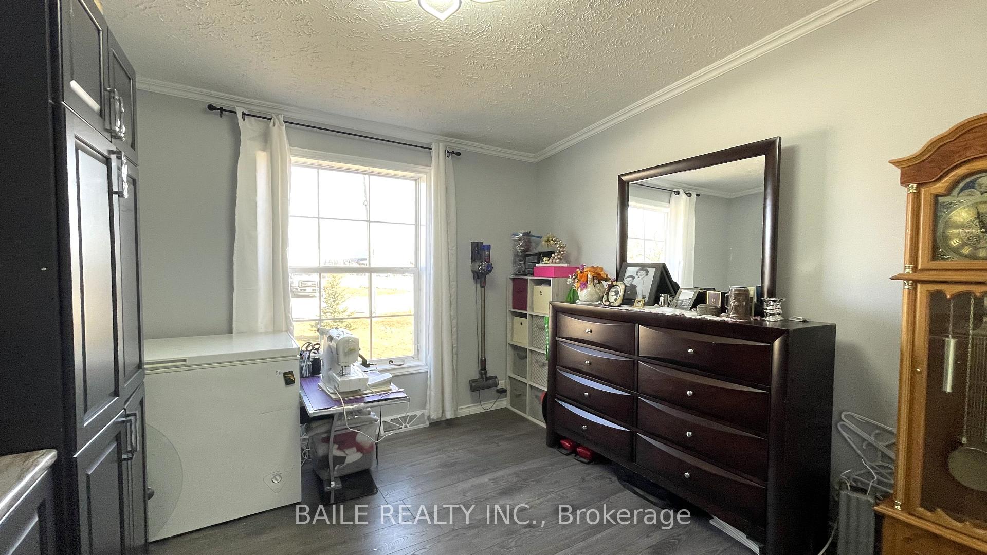 Photo 11 of 598 Gold Street, Warwick, Watford — HOMEH