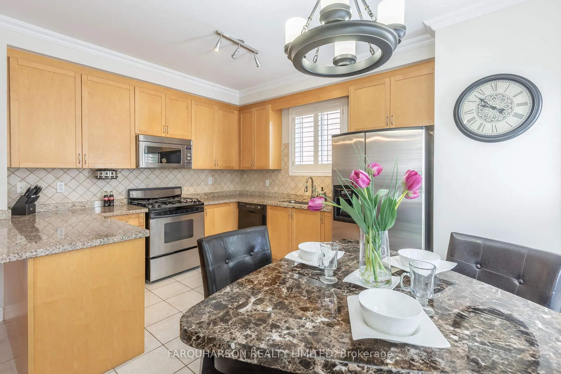 Photo 6 of 129 Fox Hound Crescent, Vaughan, Vellore Village — HOMEH