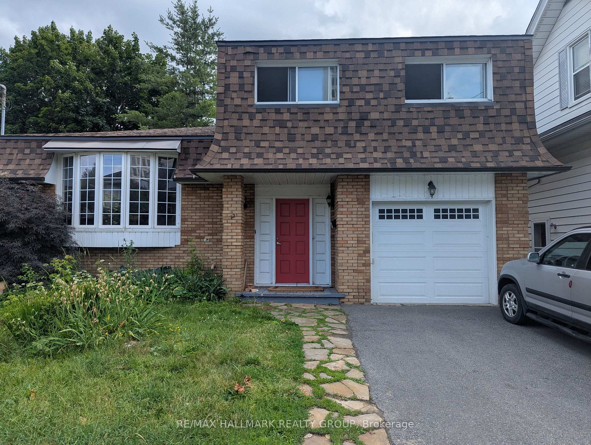 Photo 2 of 12 Carlotta Avenue, Ottawa, Vanier — HOMEH
