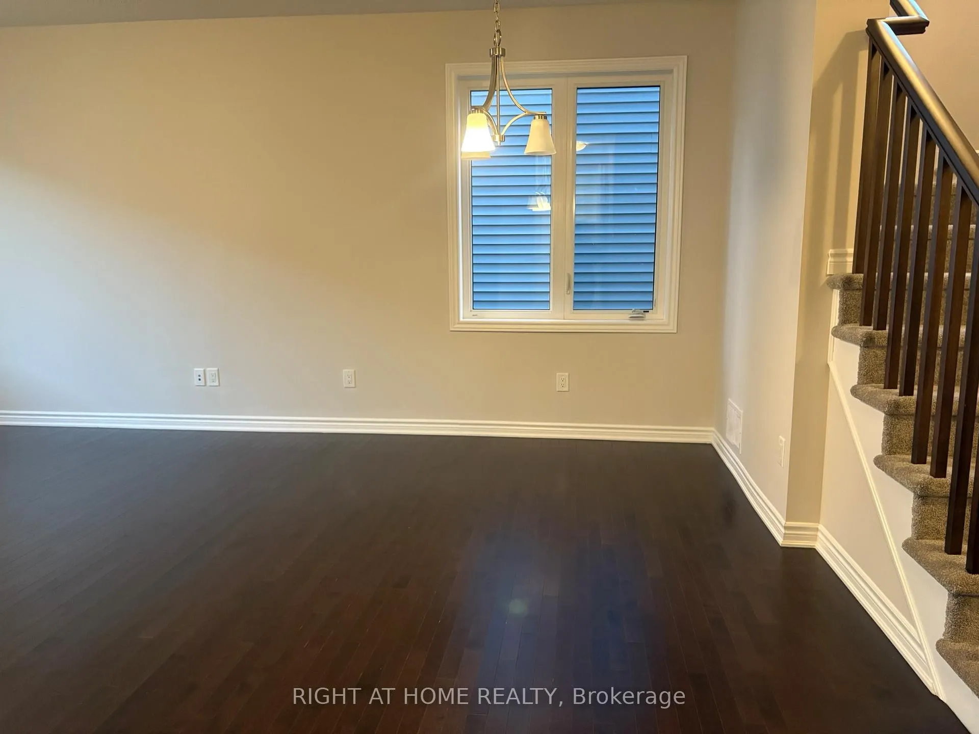 Photo 7 of 1906 Haiku Street, Ottawa, Barrhaven - Half Moon Bay — HOMEH