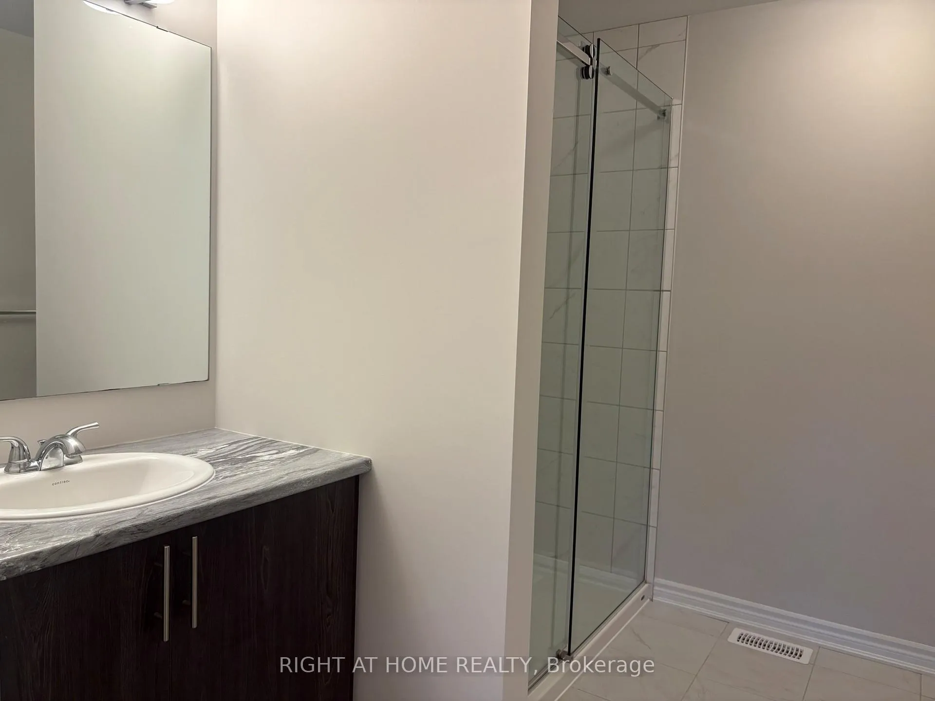 Photo 15 of 1906 Haiku Street, Ottawa, Barrhaven - Half Moon Bay — HOMEH